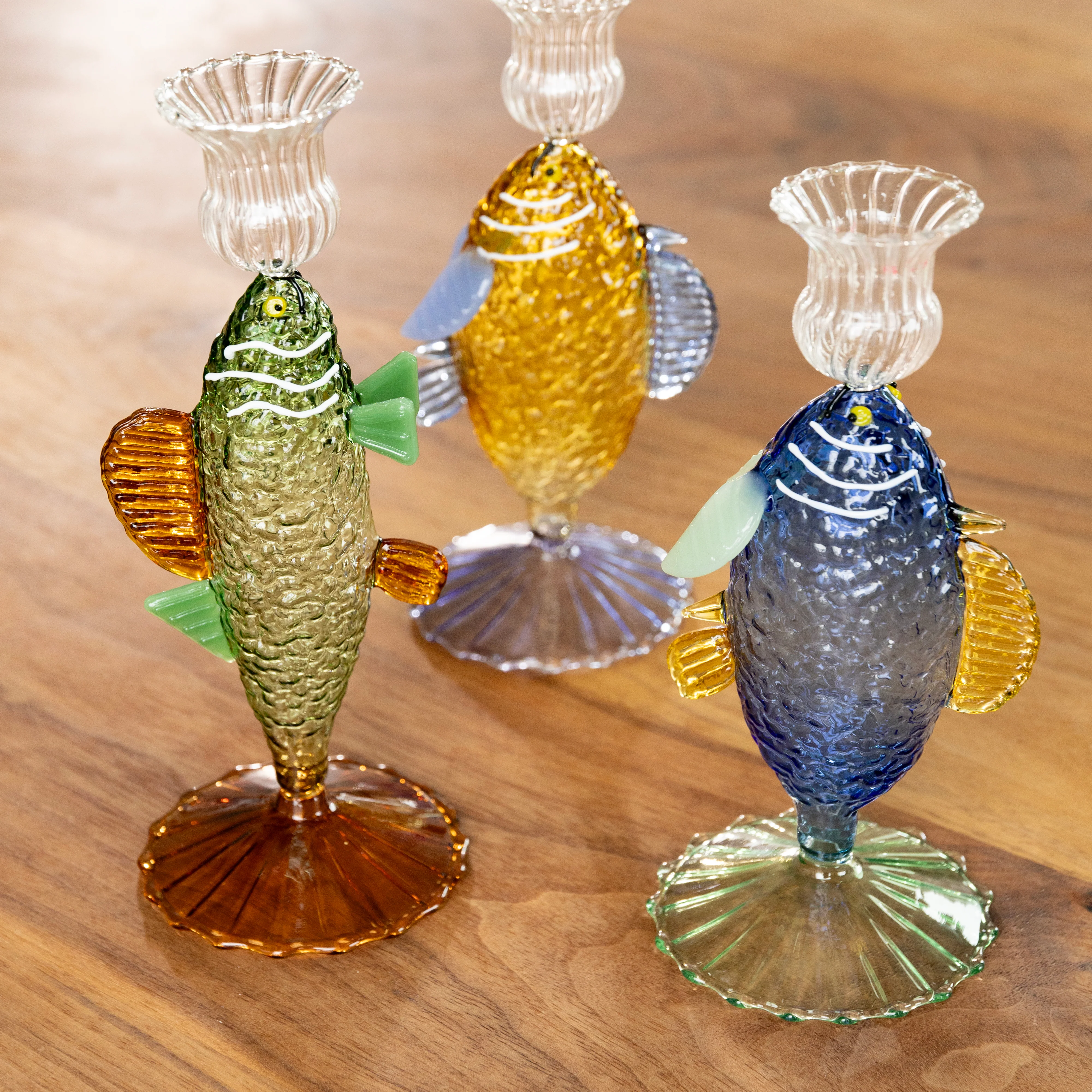 Świecznik szklany FISH zielony z bursztynowym - Image 2