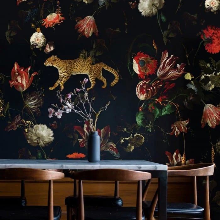 Tapeta flizelinowa z motywem roślinnym DUTCH FLOWERS czarny