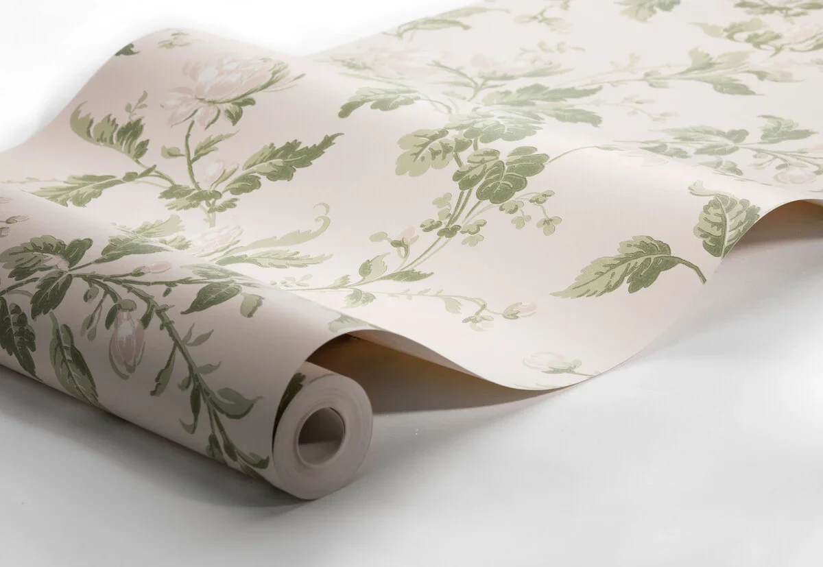Tapeta flizelinowa papierowa z roślinnym wzorem BLOMSLINGA różowy z zielonym - Image 6