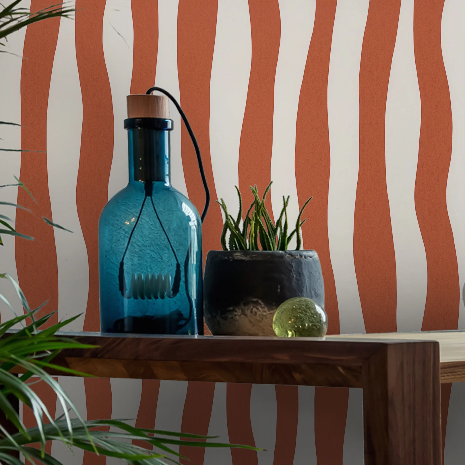 Tapeta strukturalna z abstrakcyjnym wzorem w falujące paski SUNDAE - TERRACOTTA terakota - Image 3