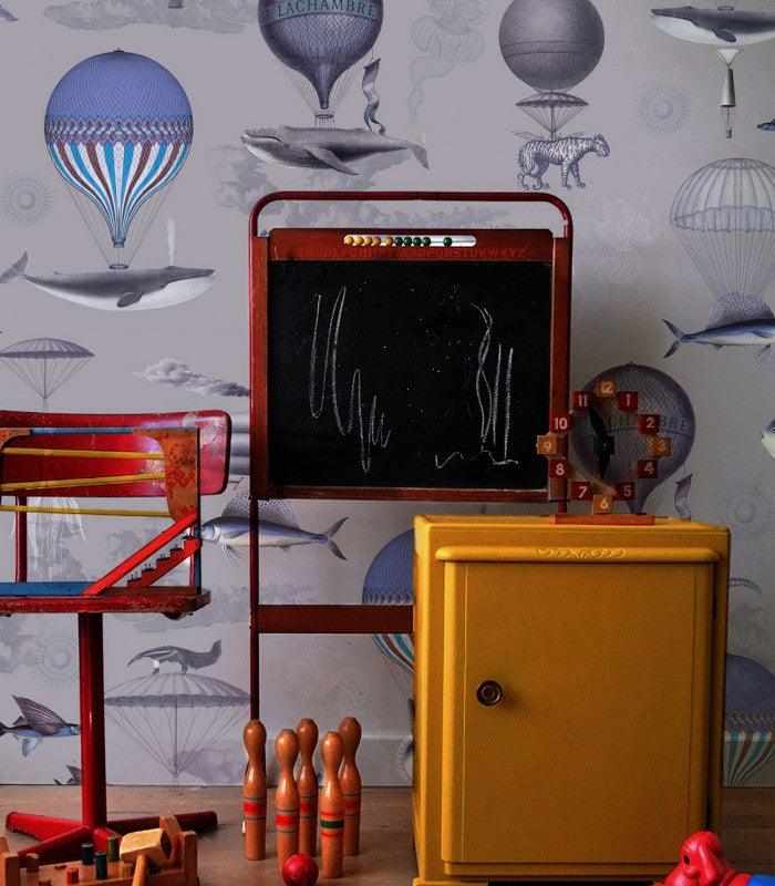 Tapeta flizelinowa dziecięca z motywem zwierzęcym VINTAGE BALLOONS purpurowy z niebieskim - Image 3
