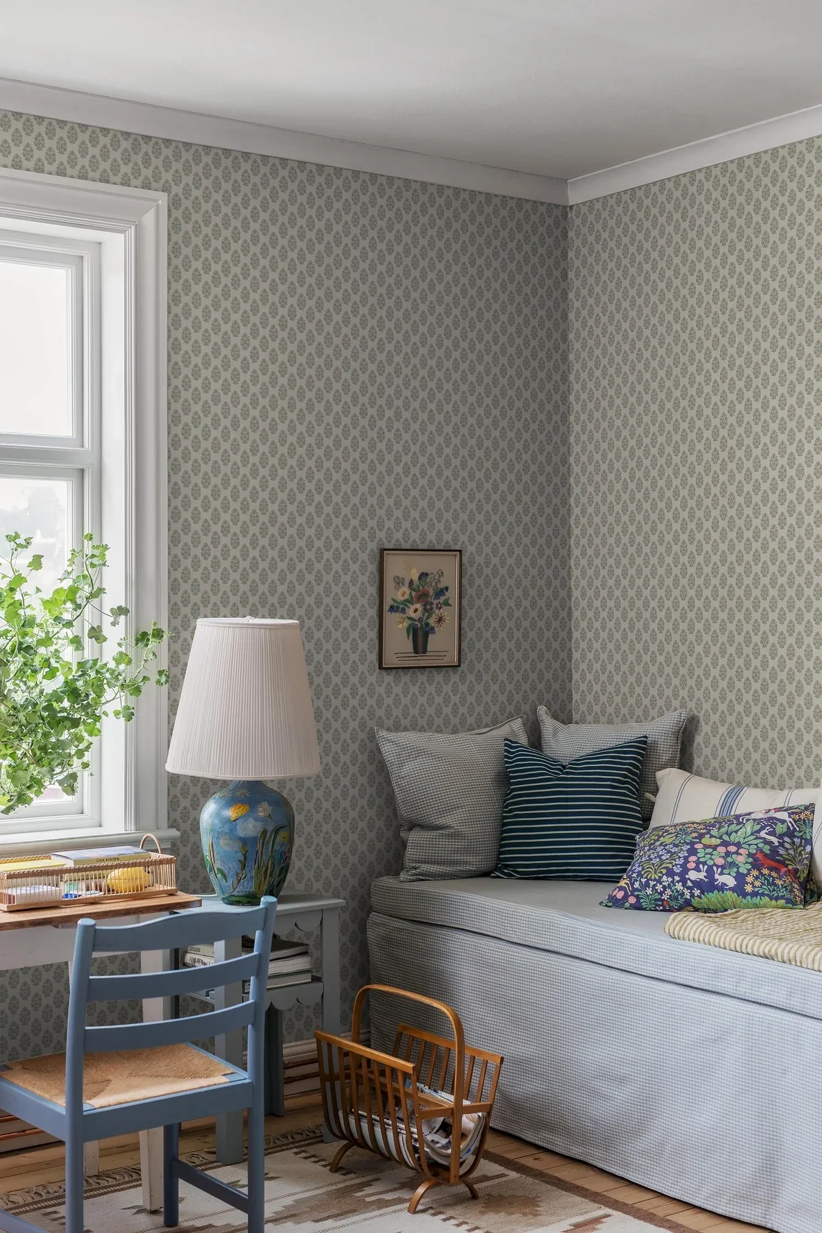 Tapeta z motywem roślinnym kwiatów SIBYLLA kremowy z różowym - Image 2