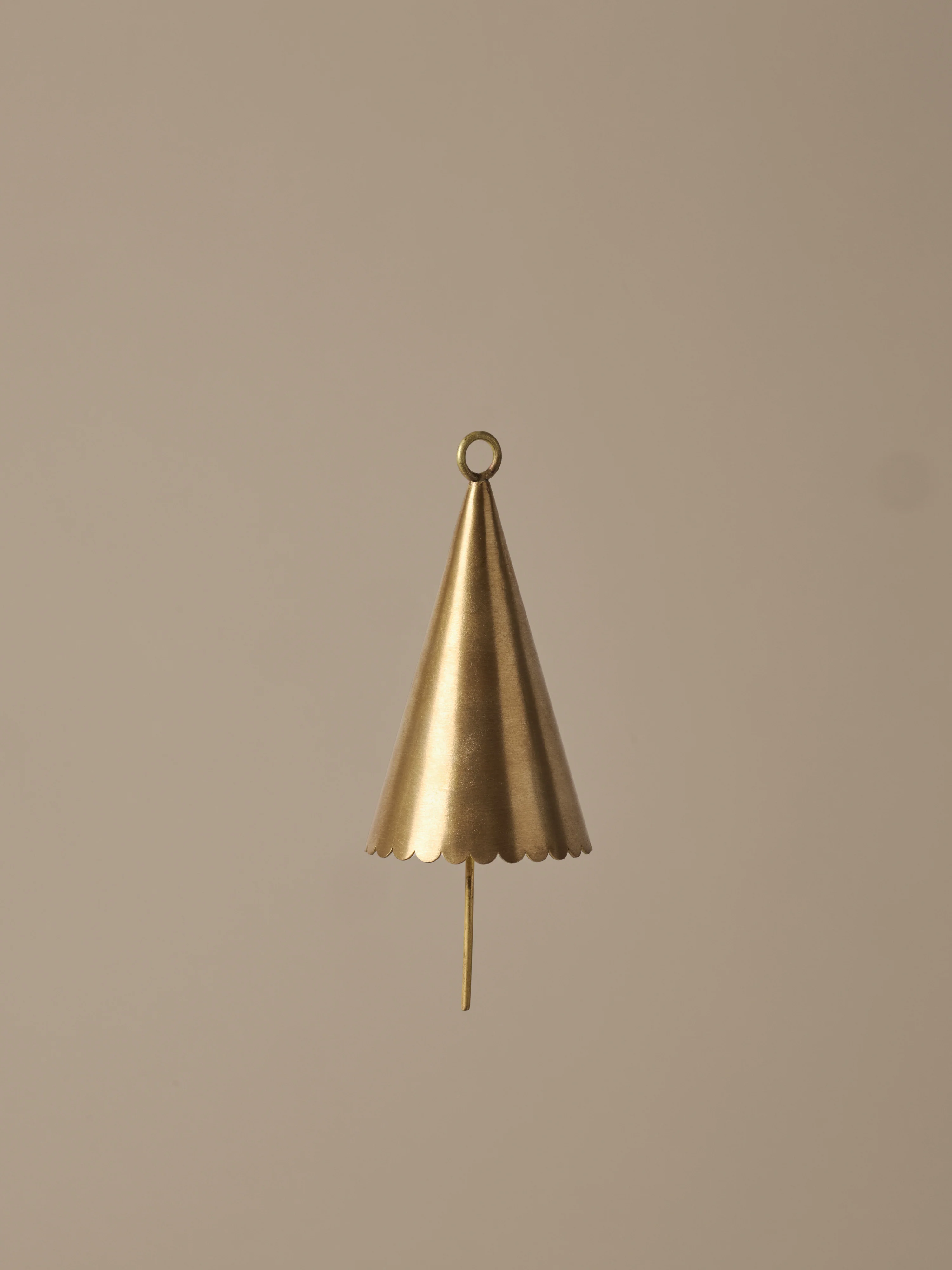 Zestaw dekoracji choinkowych CONE BELL mosiężny - Image 3
