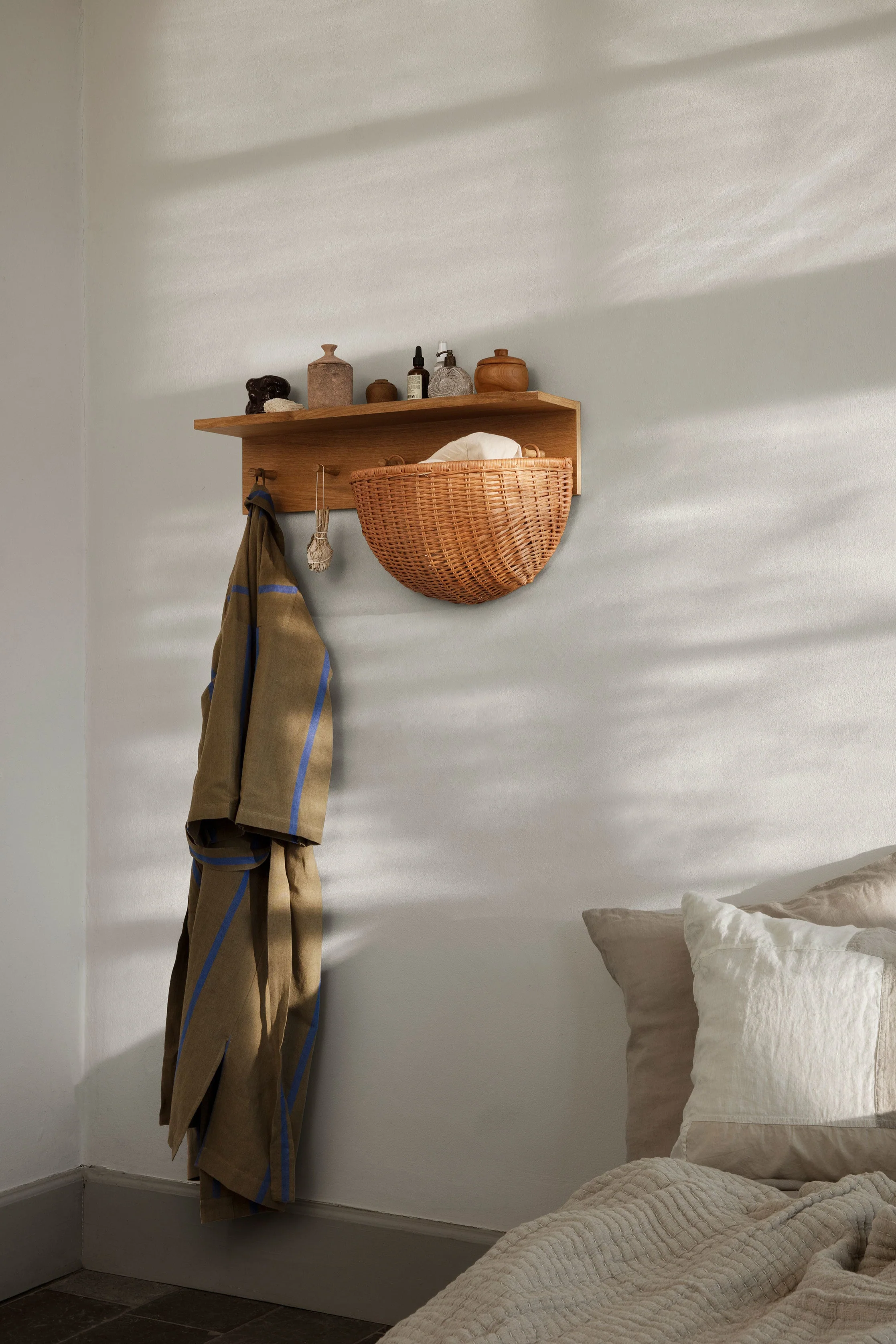 Zestaw koszy wiszących BRAIDED WALL POCKETS pleciony rattan - Image 4